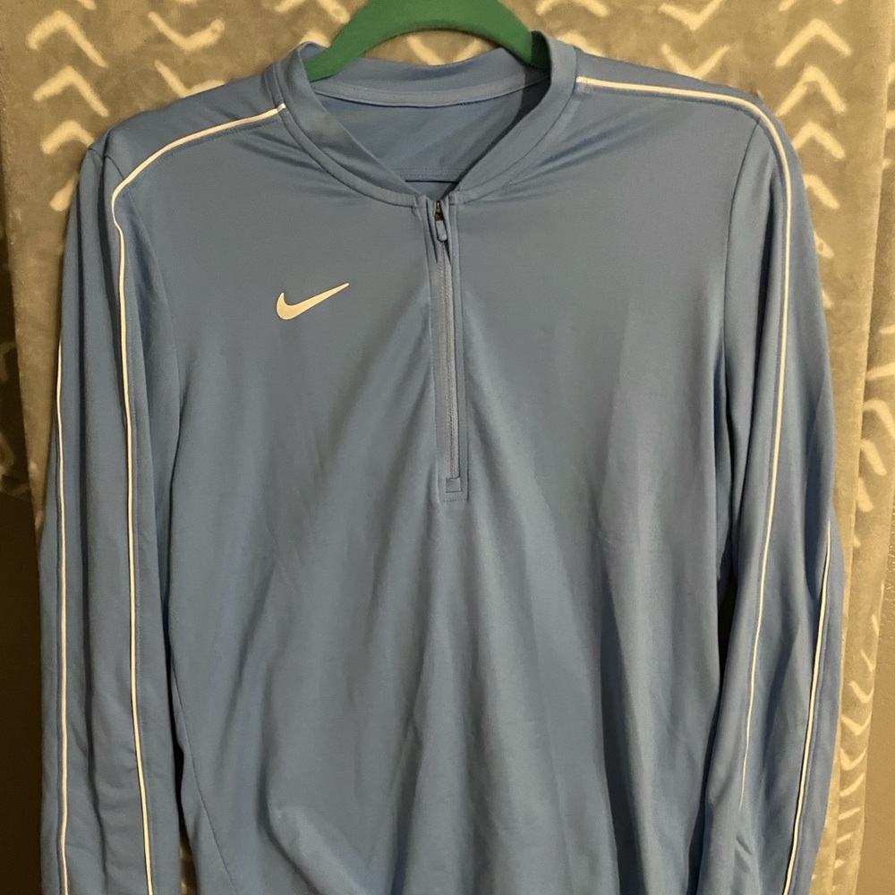 Nike Long Sleeve Workout Crew Neck